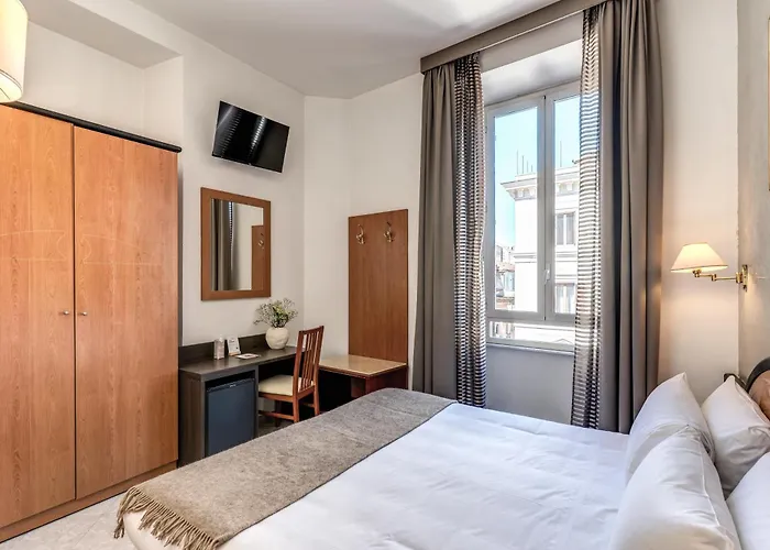 Hotel Sonya 3*