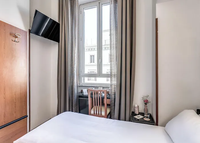 Hotel Sonya 3*