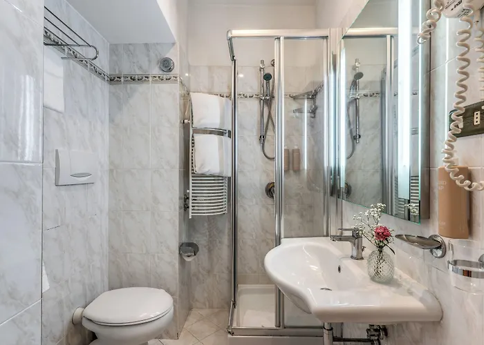 Sonya Hotel 3*
